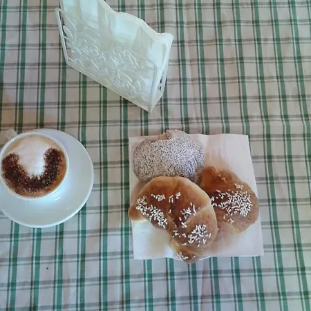 B&B L'Isoletta فندق مبيت وإفطار