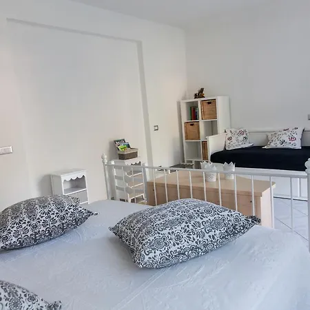B&B L'Isoletta فندق مبيت وإفطار *